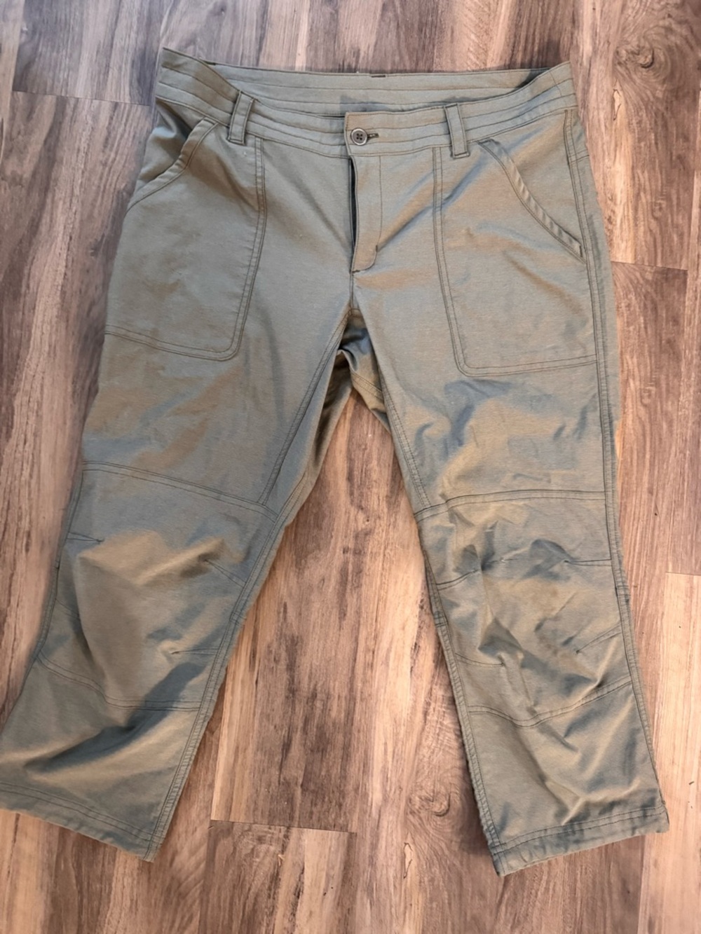 LOFT Olive Khaki Women's Capri Pants